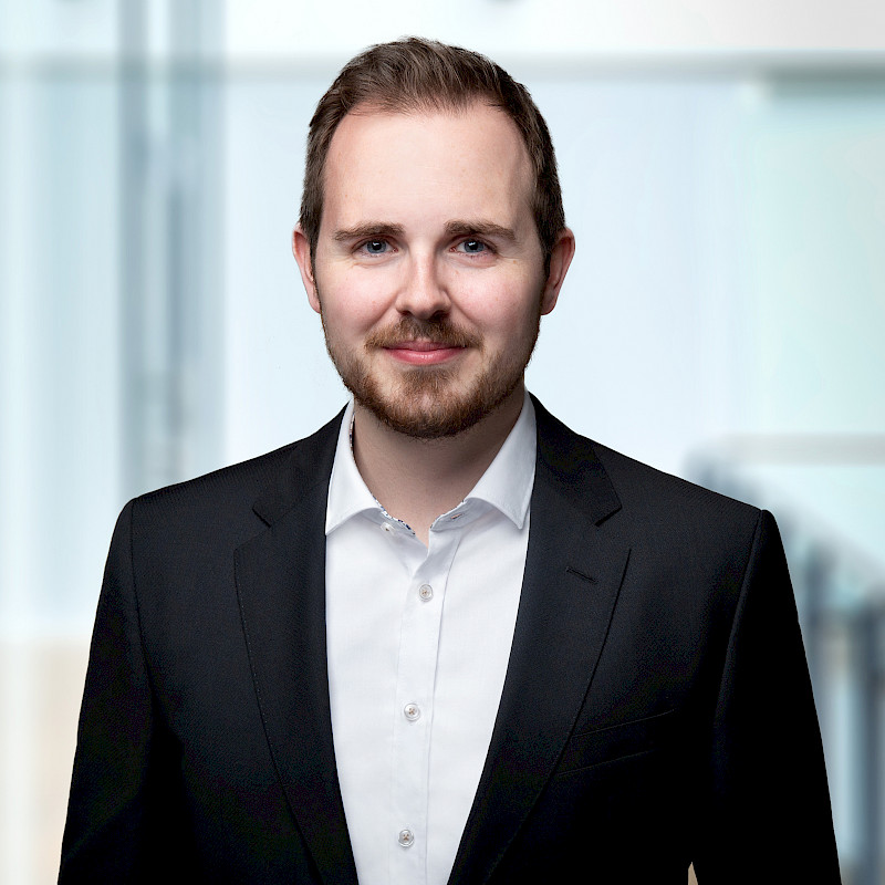 Dr. Alexander Keuper